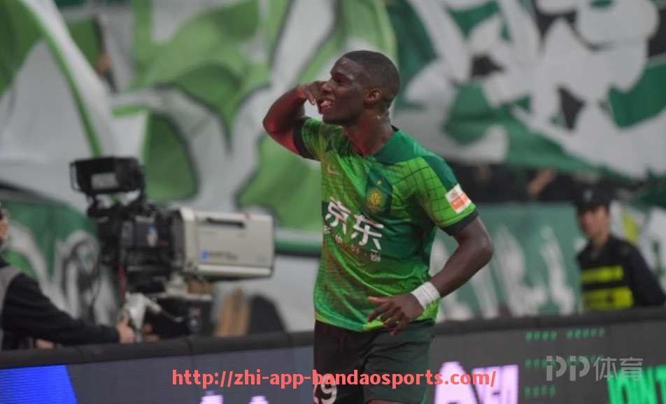 半岛体育app-NBA火箭队比赛情况实时更新与战术解析