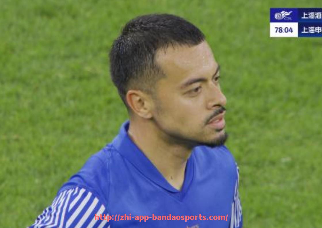 半岛体育app-正版英超球衣标志位置与辨别技巧说明