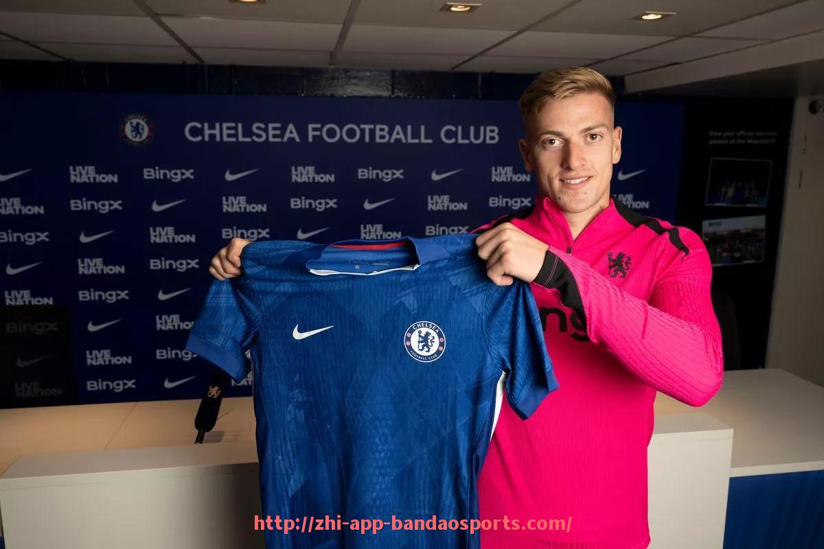 半岛体育app-世俱杯各届主教练名单整理：冠军背后的执教者都有谁？